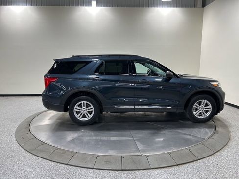 Certified 2024 Ford Explorer XLT w/ Equipment Group 202A AWD/4WD image 6