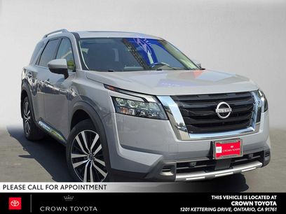 Used 2025 Nissan Pathfinder Platinum