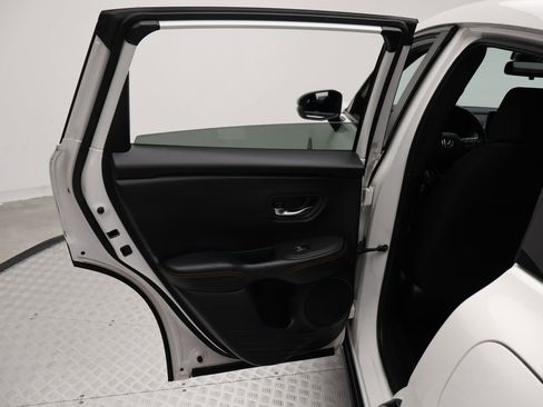 Used 2025 Honda HR-V Sport image 21