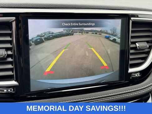 Used 2026 Chrysler Pacifica Limited FWD image 30