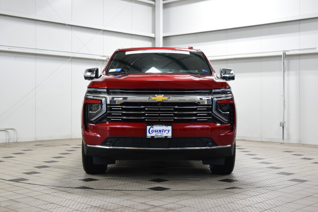 Used 2025 Chevrolet Tahoe Premier AWD/4WD image 2