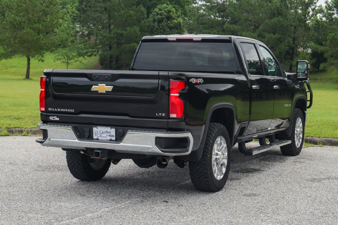Used 2024 Chevrolet Silverado 2500 LTZ w/ LTZ Convenience Package AWD/4WD image 6