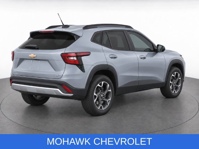 Used 2025 Chevrolet Trax LT w/ Driver Confidence Package FWD image 5