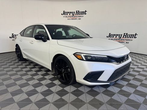 Used 2023 Honda Civic Sport image 6
