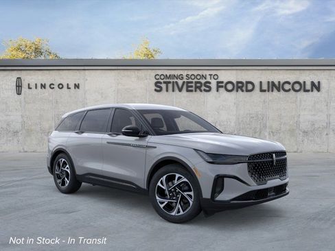 New 2026 Lincoln Nautilus Premier w/ Jet Appearance Package AWD/4WD image 7