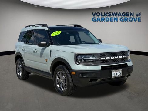Used 2023 Ford Bronco Sport Badlands w/ Premium Package AWD/4WD image 2