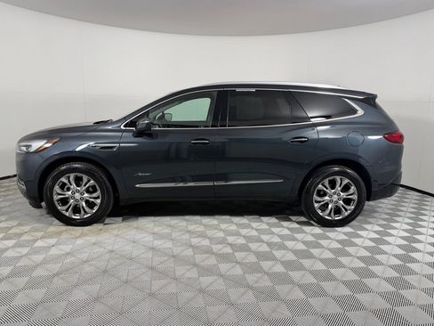 Used 2018 Buick Enclave Avenir w/ Avenir Technology Package FWD image 8