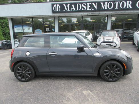 Used 2020 MINI Cooper S FWD image 4