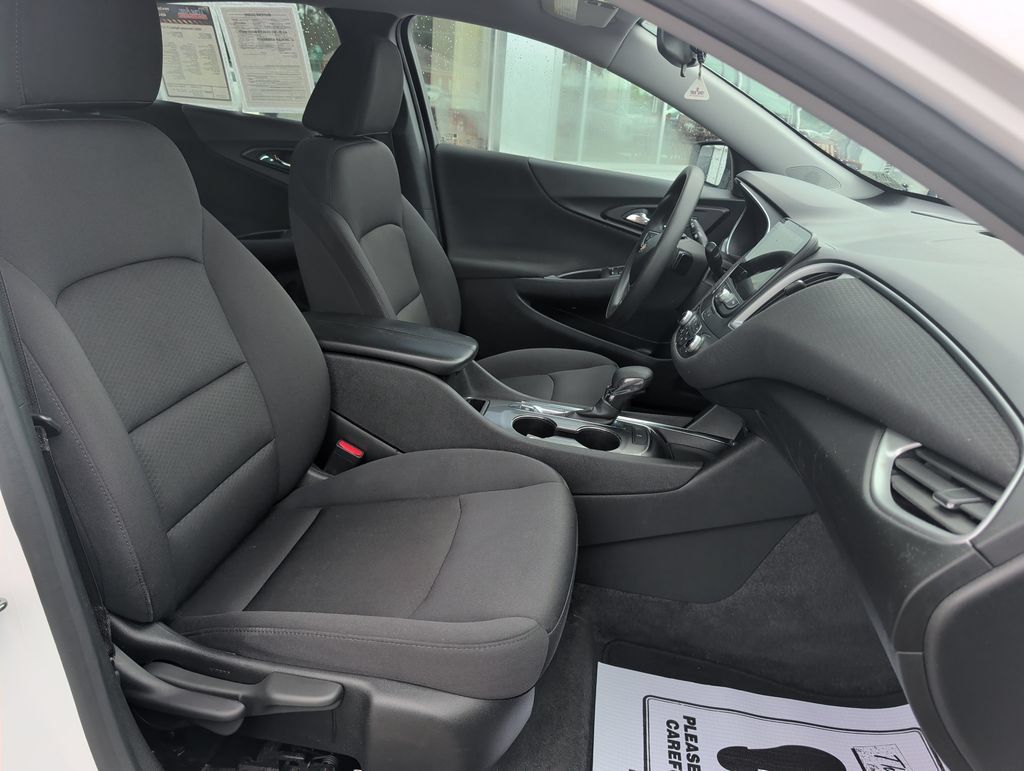 Used 2023 Chevrolet Malibu LT FWD image 20