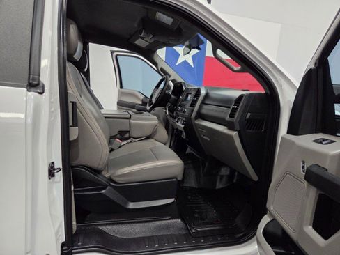 Used 2019 Ford F250 XL w/ XL Value Package AWD/4WD image 8