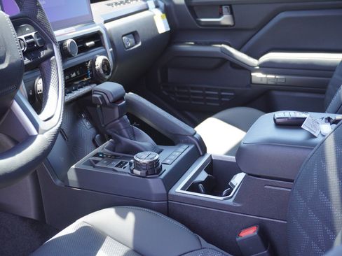 New 2026 Toyota Tacoma TRD Off-Road AWD/4WD image 22