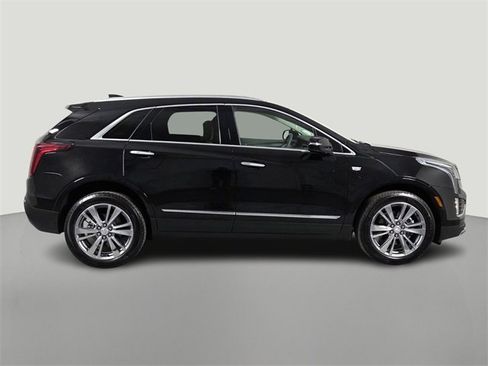 Used 2025 Cadillac XT5 Premium Luxury image 7