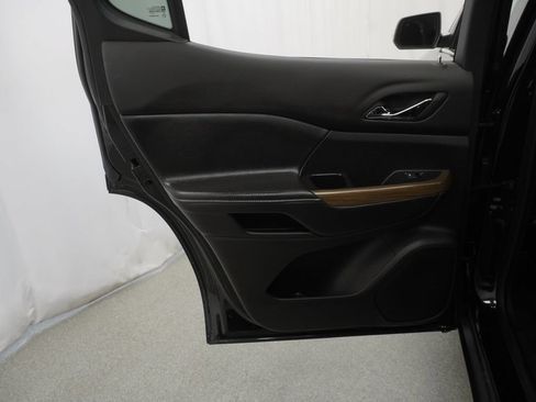 Used 2023 GMC Acadia SLE w/ Driver Convenience Package AWD/4WD image 36
