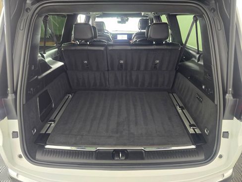 Used 2024 Jeep Grand Wagoneer L Series III AWD/4WD image 16