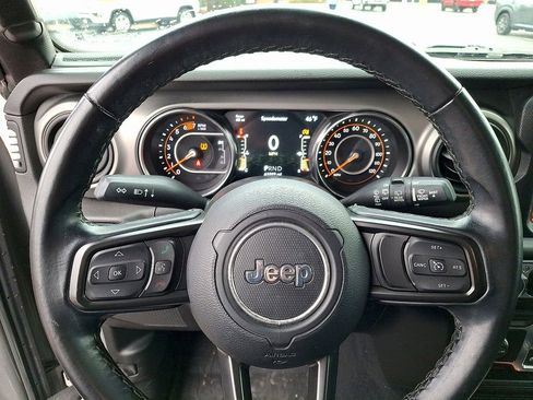 Used 2021 Jeep Wrangler Willys image 19