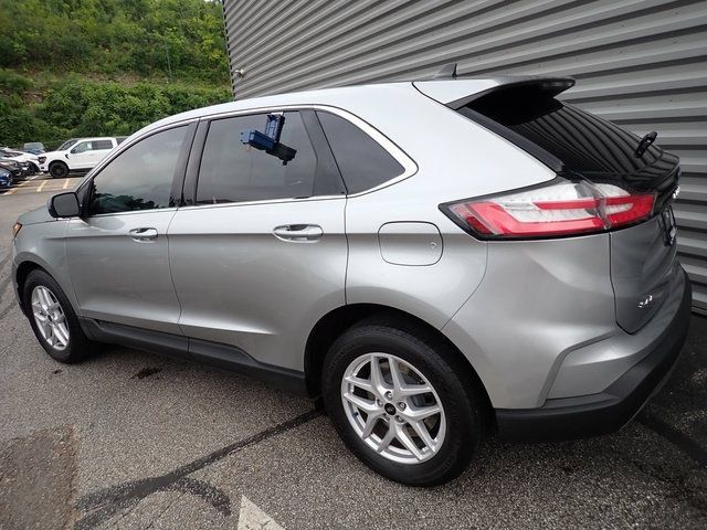 Certified 2023 Ford Edge SEL w/ Convenience Package AWD/4WD image 4