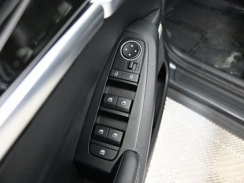 Used 2024 Kia Seltos SX image 19