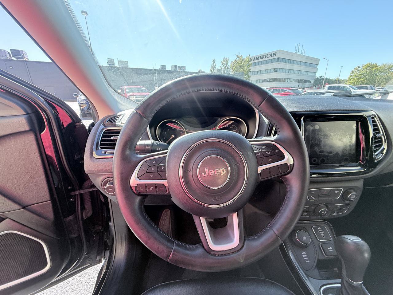 Used 2018 Jeep Compass Latitude w/ Popular Equipment Group AWD/4WD image 14