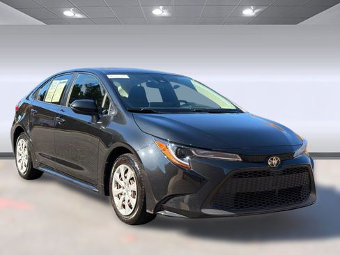 Used 2020 Toyota Corolla LE image 7