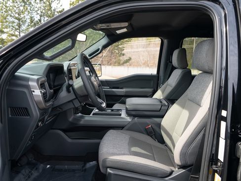 New 2026 Ford F150 XLT w/ Equipment Group 302A MID image 14