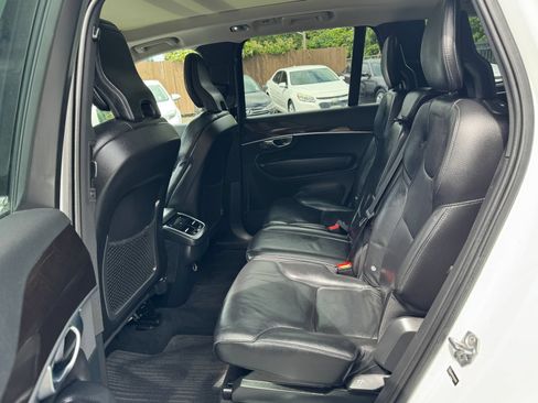 Used 2019 Volvo XC90 T6 Momentum w/ Advanced Package AWD/4WD image 14