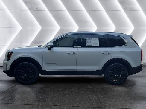 Used 2022 Kia Telluride S AWD/4WD image 2