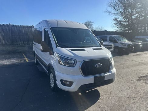 Used 2023 Ford Transit 350 XLT RWD image 3