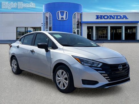 Used 2025 Nissan Versa S w/ Trunk Package FWD image 10