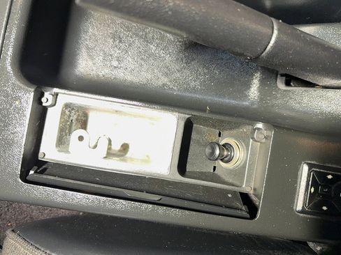 Used 1992 Ford Mustang LX image 37