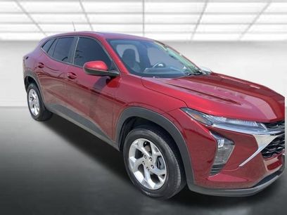 Used 2025 Chevrolet Trax LS w/ LS Convenience Package