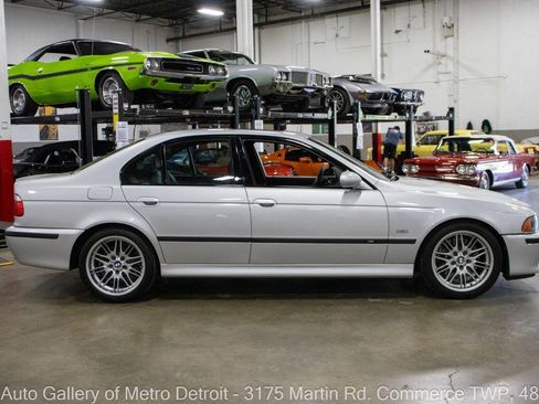 Used 2003 BMW M5 RWD image 8