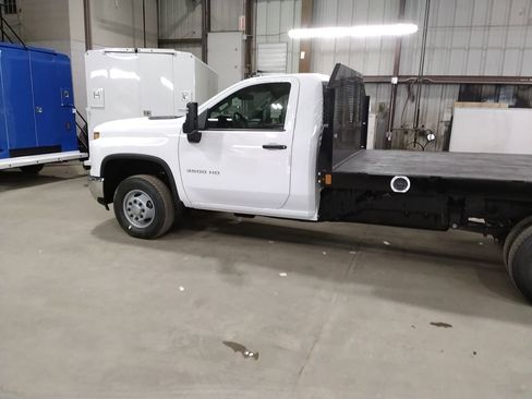 New 2026 Chevrolet Silverado 3500 W/T w/ WT Convenience Package AWD/4WD image 4