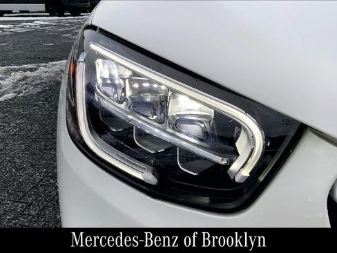 Used 2022 Mercedes-Benz GLC 300 4MATIC image 29