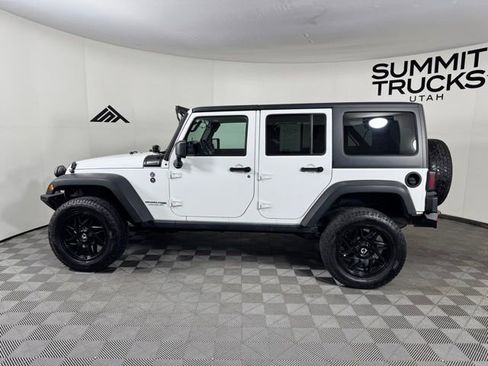 Used 2018 Jeep Wrangler Unlimited Sport AWD/4WD image 6