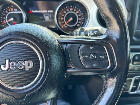 Used 2021 Jeep Wrangler Unlimited Sport AWD/4WD image 28