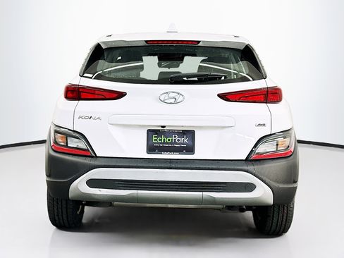 Used 2023 Hyundai Kona SE w/ Cargo Package image 7