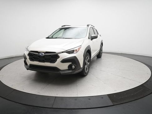 Used 2024 Subaru Crosstrek 2.0i Premium AWD/4WD image 12