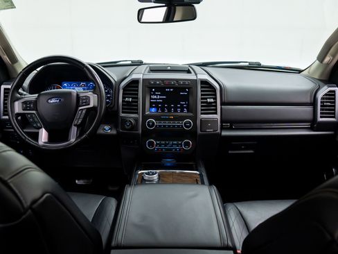 Used 2019 Ford Expedition Platinum image 10