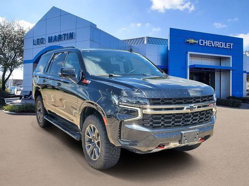 Used 2021 Chevrolet Tahoe Z71 w/ Z71 Signature Package AWD/4WD image 2