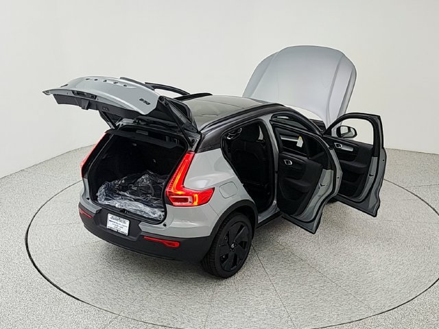 New 2026 Volvo XC40 B5 Ultra w/ Protection Package Premier AWD/4WD image 40