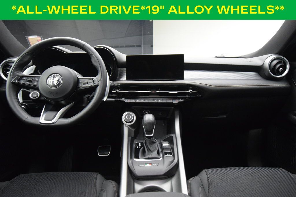 Used 2024 Alfa Romeo Tonale Ti w/ Active Assist Package AWD/4WD image 3
