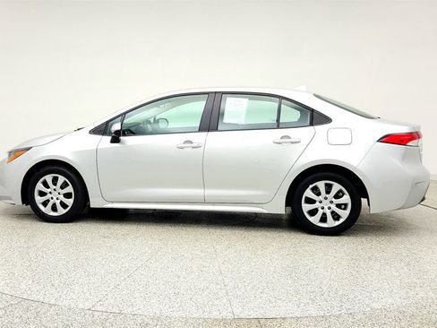 Used 2026 Toyota Corolla LE FWD image 8