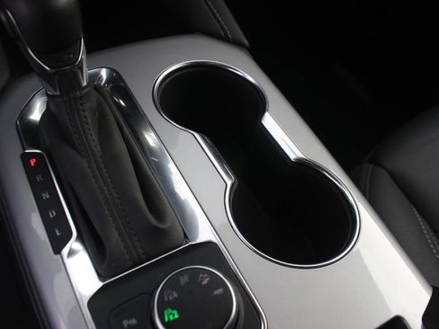 Used 2023 Chevrolet Blazer LT image 23