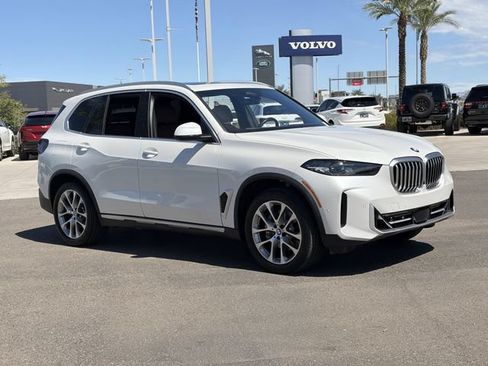 Used 2024 BMW X5 sDrive40i w/ Parking Assistance Package RWD image 4