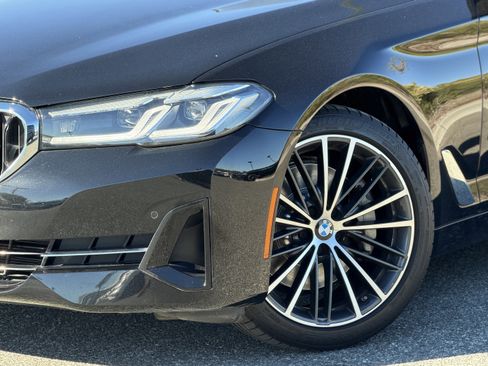 Used 2023 BMW 530i 530i w/ Convenience Package image 4