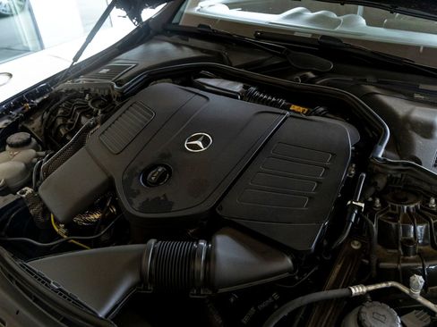 Used 2025 Mercedes-Benz CLE 300 4MATIC Cabriolet image 26