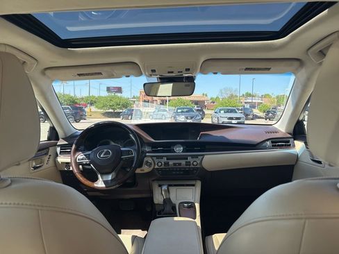 Used 2018 Lexus ES 350 w/ Premier Package FWD image 36