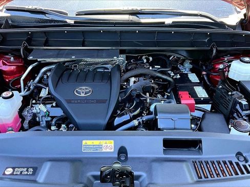 Used 2023 Toyota Highlander XLE FWD image 38