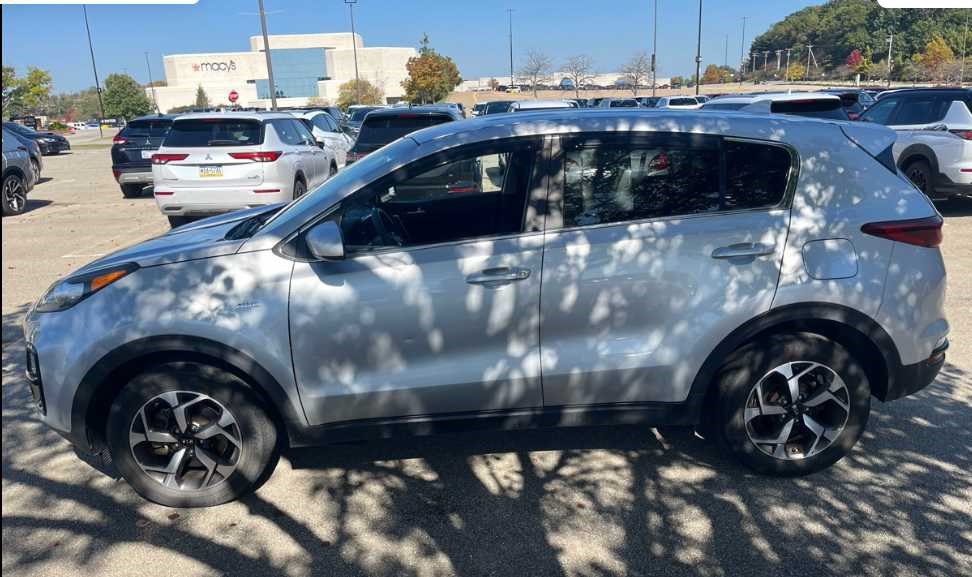 Used 2020 Kia Sportage LX AWD/4WD image 8