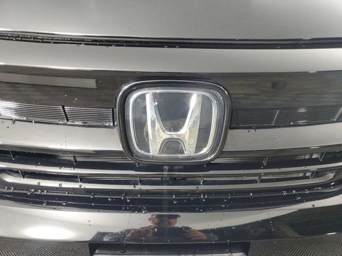Used 2022 Honda Pilot Special Edition image 9